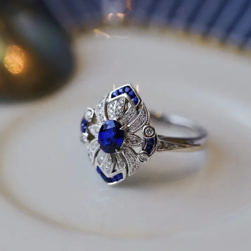 Fashion classic luxury women's light blue sapphire ring